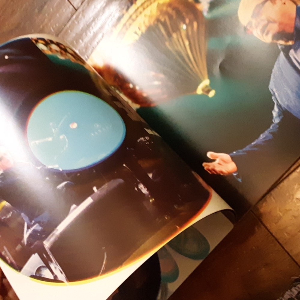 ELTON JOHN SHOWBOOK - Picture 4 of 4